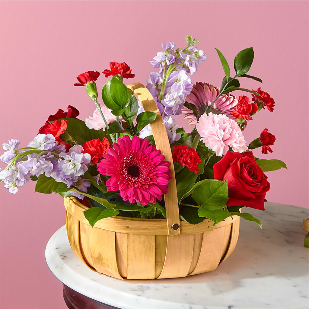 Pink Picnic Basket – Forget-me-not Florist, Fort Recovery OH