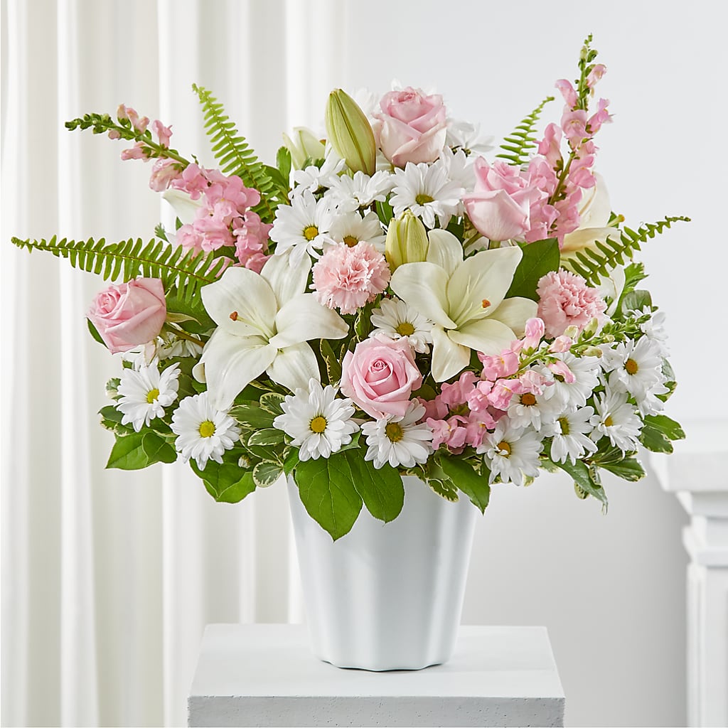 Soft Touch Tabletop Basket – Forget-me-not Florist, Fort Recovery OH