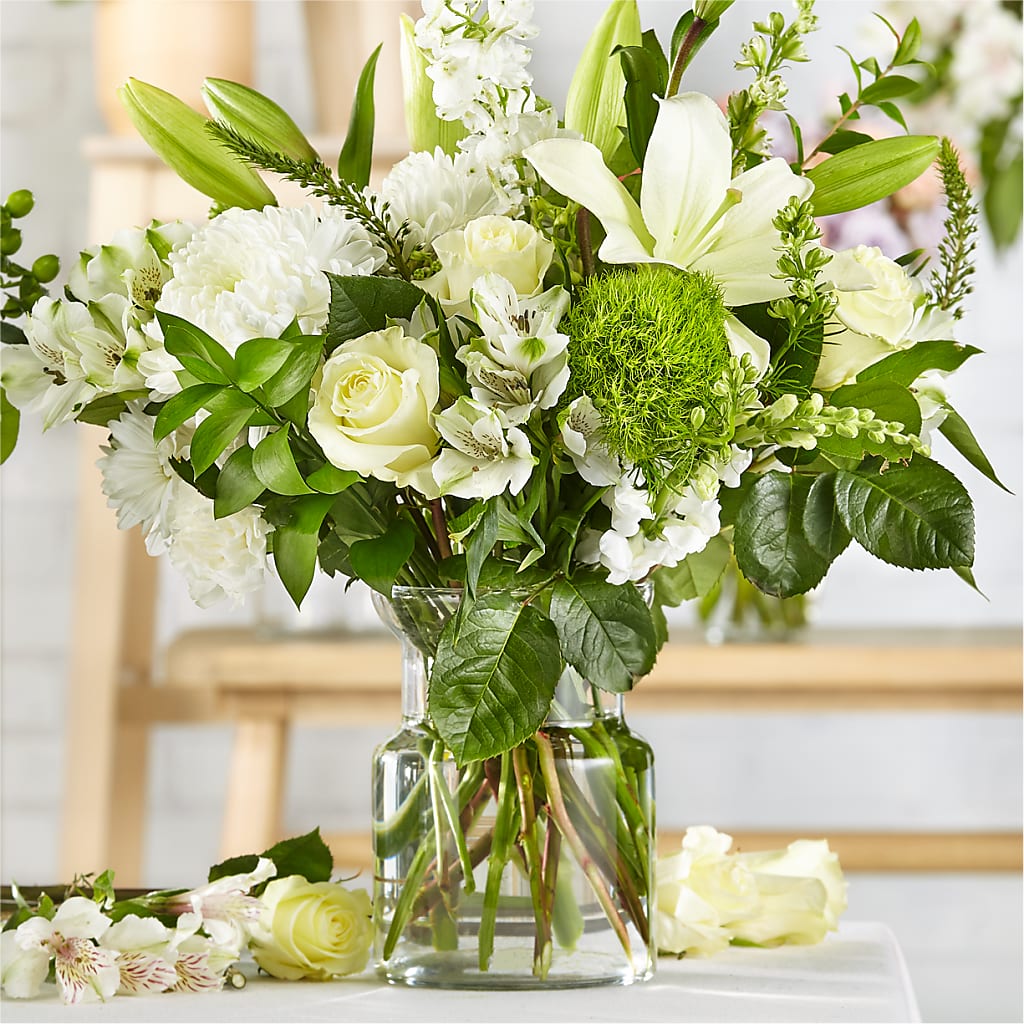 Classic Ivory – A Florist Original – Forget-me-not Florist, Fort Recovery OH