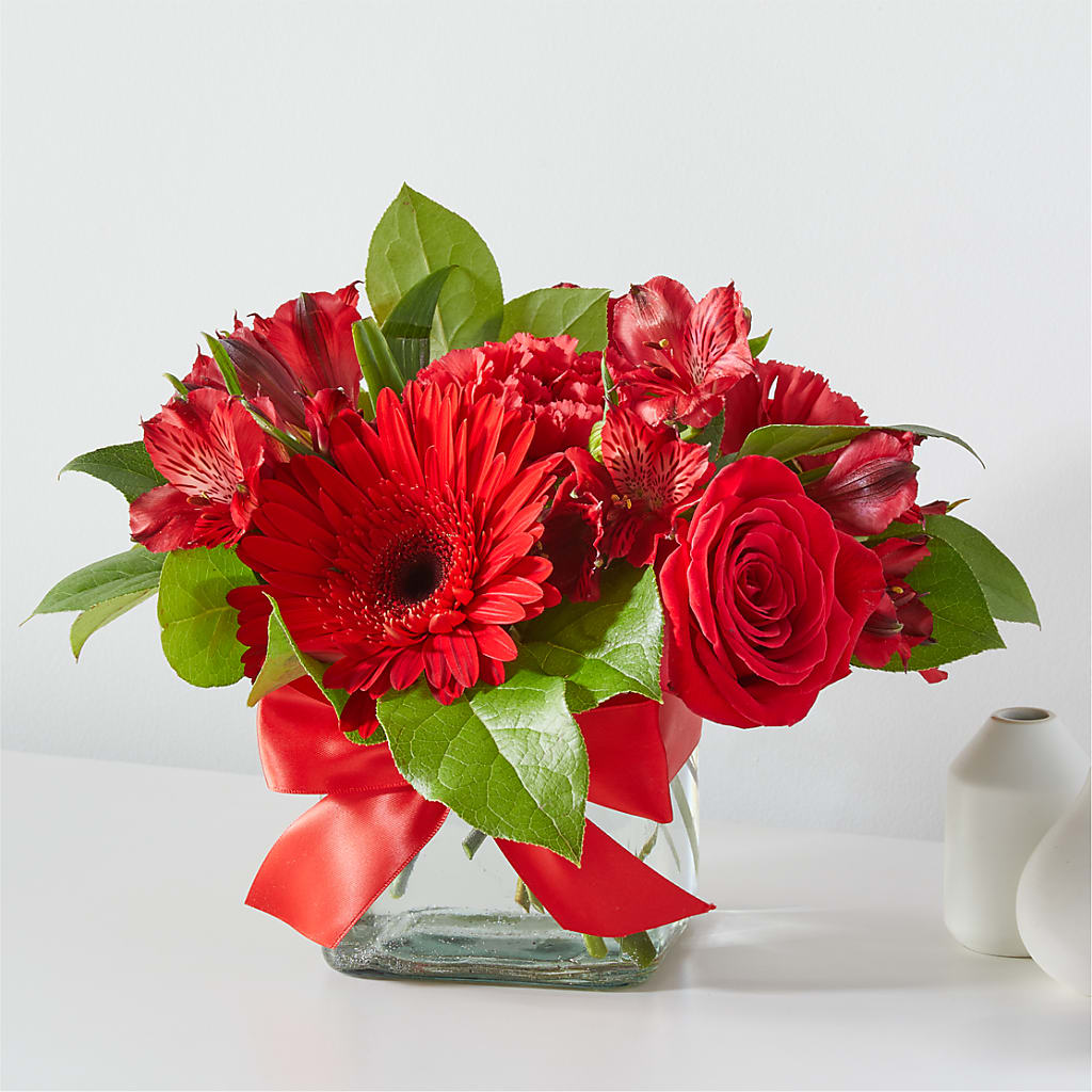 Red Hot Bouquet – Forget-me-not Florist, Fort Recovery OH