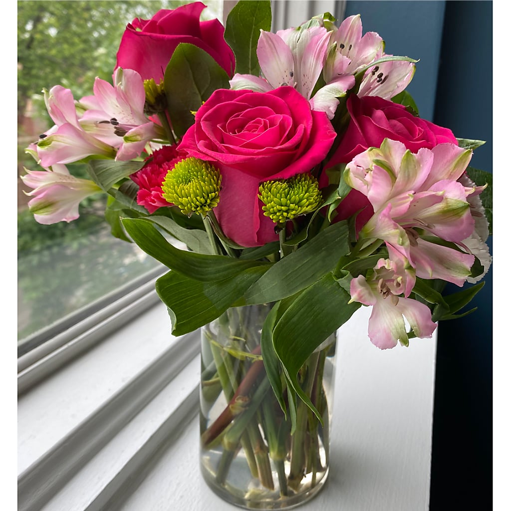 Sweet & Pretty Bouquet –  Forget-me-not Florist, Fort Recovery OH