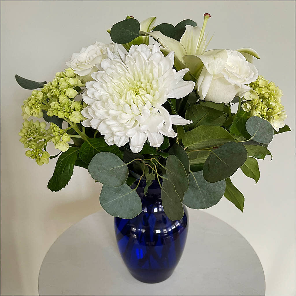 Snowy Dreams Bouquet –  Forget-me-not Florist, Fort Recovery OH