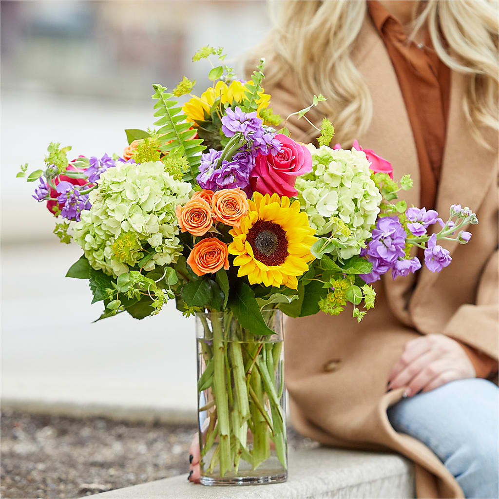 Vibrant Greetings Bouquet –  Forget-me-not Florist, Fort Recovery OH