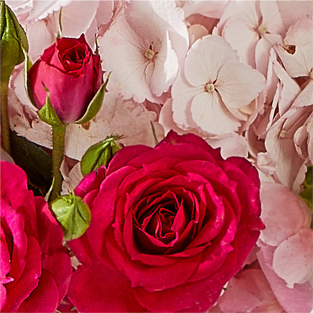 Glitz & Glam Bouquet –  Forget-me-not Florist, Fort Recovery OH