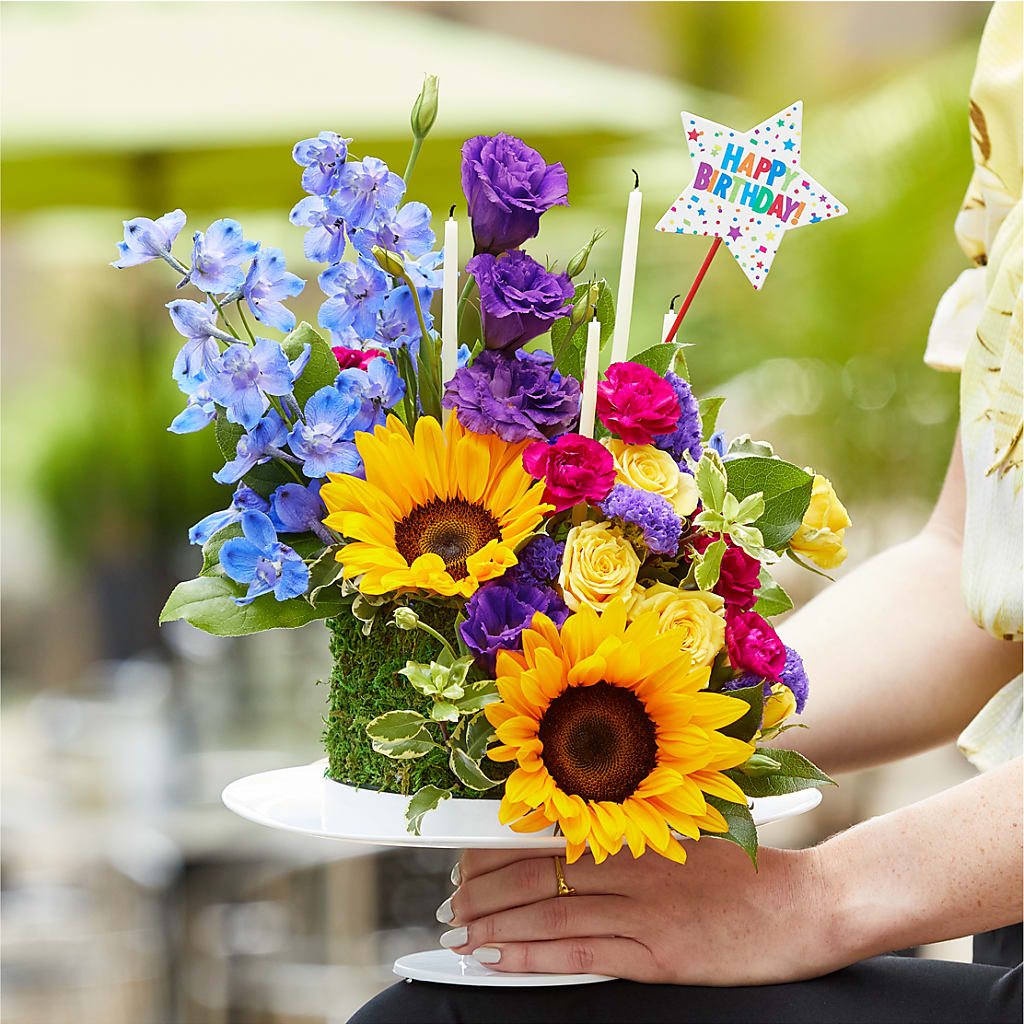 Star of the Day Floral Cake –  Forget-me-not Florist, Fort Recovery OH